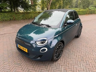 Fiat 500 Cabriolet BEV 42kWh LA PRIMA SOH 93%/Leer/Acarplay/Full led/Fabrieksgarantie