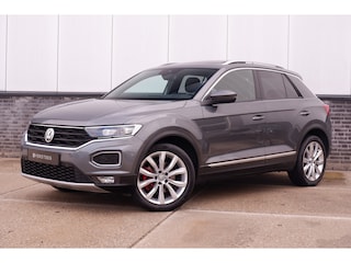 Volkswagen T-Roc 1.5 TSI Sport | Pano | Trekhaak | LED | Carplay | Camera | Virtual Cockpit | Blind-Spot | PDC