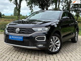 Volkswagen T-Roc 1.0 TSI Style Trekhaak / Camera / Stoelverwarming