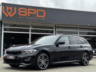 BMW 3-serie Touring 330e xDrive|MSport|Leder|Sfeerve|19"|BTW