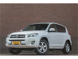 Toyota RAV4 2.0 VVTi 4WD Dynamic, 2e eigenaar, 122.000km NAP, Navigatie, Trekhaak, PDC, Climate control, Bluetooth.