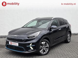 Kia Niro e-Niro DynamicPlusLine 64 kWh SOH 100% Warmtepomp Schuif/Kanteldak Achteruitrijcamera | Stoel/Stuurwielverwarming | DAB Audio | Apple CarPlay
