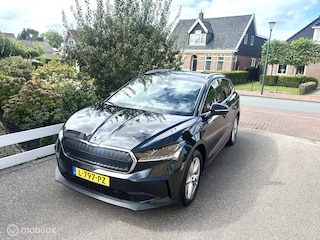 Skoda Enyaq iV 80 SOH 92% CARPLAY WEGKLAPBARE TREKHAAK STUURVERWARMING SFEERVERLICHTING ACHTERUITRIJ CAMERA GROTE ACCU!!