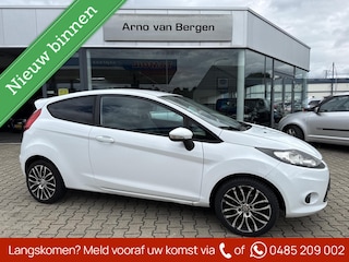 Ford Fiesta 1.25 S-Edition, airco, lichtmetalen velgen, achterspoiler, leuke sportieve auto !!