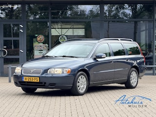 Volvo V70 2.4 Edition II | Cruise | Clima | Stoelverwarming | Trekhaak | Leer | Volledig Onderhouden | Nette Staat!