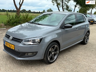 Volkswagen Polo 1.4-16V Highline