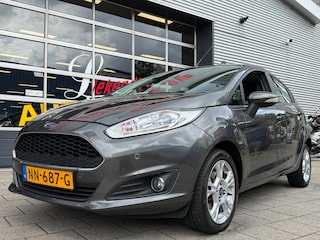 Ford Fiesta 1.0 Style Ultimate - Navigatie I Airco I Sport velgen I LED I Xenon I PDC - Camera I Dealer onderhouden