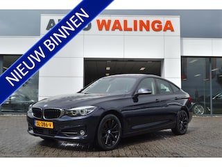 BMW 3-serie GT Sportline | Leer | Trekahaak af Fabriek | Adaptieve Cuise | 320i High Executive Parkeerhulp v/a | DAB | Draadloosladen |