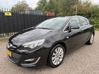Opel Astra 1.4 Turbo Cosmo Halfleer/Clima/Navi/LED