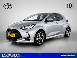 Toyota Yaris 1.5 Hybrid 115 Dynamic Comfort Pack | BTW voertuig | Dodehoek detectie | Stuur+stoelverwarming | Parkeersensoren voor+achter | Apple CarPlay/Android auto | Cruise Control Adaptive | Climate Control | ovv fin RS