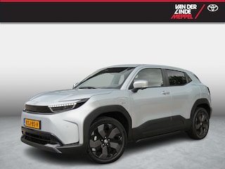 Toyota Urban Cruiser Executive 61 kWh All Seasons Panoramadak