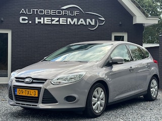 Ford Focus 1.0 101PK Navigatie Cruise Control N-APK Multifunctioneel stuurwiel Leder