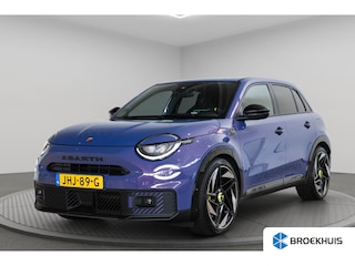 Abarth 600 Scorpionissima 54 kWh | Tot 8 Jaar Garantie | Winter Pack | Sound Pack | 20 Inch Lichtmetalen velgen | Camera | Navigatie | Parkeersensoren |