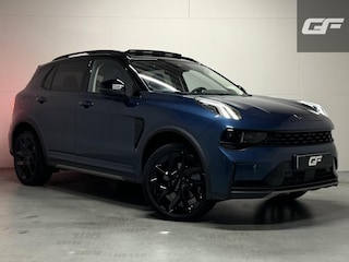 Lynk & Co 01 1.5 Plug-in Black Edition Pano Sfeer. CarPlay