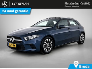 Mercedes-Benz A-klasse 180 Business Solution Panorama Schuif-Kanteldak | Ledkoplampen | Stoelverwarming | Parkeerpakket met achteruitrijcamera. Inclusief 24 maanden MB Certified garantie voor Europa.