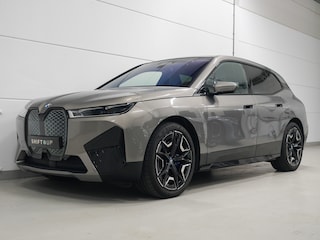 BMW iX xDrive40 Skylounge | CoPilot | Elektr. Trekhaak | Harman Kardon
