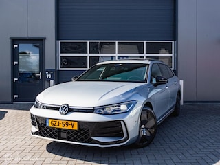 Volkswagen Passat Variant 1.5 eTSI R-Line Massage|PANO|Trekh
