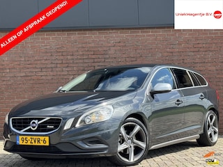 Volvo V60 1.6 T3 R-DESIGN | NL-AUTO! | DEALER OH! | NAVI!