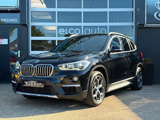 BMW X1 SDrive18i High Executive/SportStoelen+LED+Trekhaak