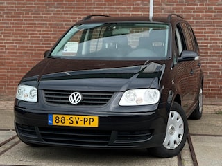 Volkswagen Touran 1.6-16V FSI Highline |Clima |CruiseC |Nieuwe APK