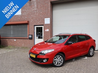 Renault Mégane Estate 1.5 dCi Bose NAP Keyless PDC Pano Camera APK 04-27 Navi Cruise Leder Trekhaak Airco
