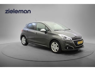 Peugeot 208 1.2 PureTech Signature - Carplay, Navi, Cruise