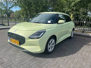 Suzuki Swift 1.2 82PK | Navi | Camera | PDC | Stoelverw. | ACC | 4Seasons | Carplay