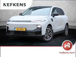 Leapmotor B10 Design ProMax 67.1 kWh 1ste eigenaar | Stoelverwarming + ventilatie | Hands-Free achterklep | Panorama-dak | 18" LMV | Apple Carplay & Android Auto