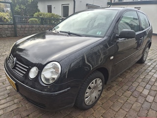 Volkswagen Polo 1.4-16V Athene airco nieuwe apk nieuwe koppeling en banden airco cruise