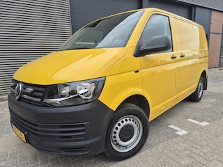 Volkswagen Transporter 2.0 TDI 150pk 2x schuifdeur 2500kg trekhaak airco cruise L1H1 Comfortline
