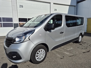 Renault Trafic 1.6 dCi passenger 8-pers 72.000km militair kenteken cvo airco cruise pdc achterschade Générique