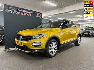Volkswagen T-Roc 1.0 TSI Style/ NL auto/ Parkeersensoren/ Navi/ LMV
