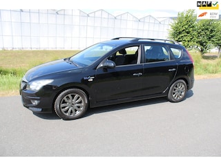 Hyundai i30 CW 1.4i i-Drive Cool met Nieuwe Apk
