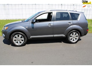 Mitsubishi Outlander 2.2 DI-D Business Edition 7 Persoons 4 x4 met Navigatie