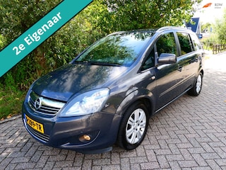Opel Zafira 1.8 Cosmo 140pk 7-Persoons Clima Cruise Navi Trekhaak 1200kg. Xenon