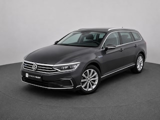 Volkswagen Passat Variant 1.4 TSI PHEV GTE | Matrix | Leer | Sfeerverlichting | Camera | Mangangrau Metallic