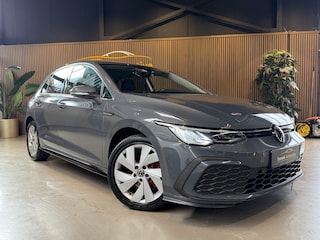 Volkswagen Golf 2.0 TDI Style AUTOMAAT | STOELVERWARMING |