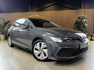 Volkswagen Golf 2.0 TDI Style AUTOMAAT | STOELVERWARMING |