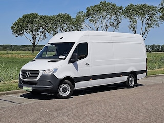 Mercedes-Benz Sprinter 317 1.9 CDI L3H2 RWD Cruise control, Airco, Pdc, Navi, Camera, Mbux7, Euro6, Automaat, 170Pk, Trekhaak