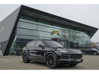 Porsche Cayenne S 2.9 S 441pk Panoramadak Trekhaak elektrisch Comfortstoelen Black edition Luchtvering DAB Sfeerverlichting