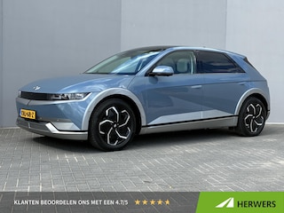 Hyundai Ioniq 5 Connect+ 77.4 kWh / Dealer onderhouden / Fabrieksgarantie tot 01-2029 / CCS snelladen / All season banden / Elektrische achterklep / Rondomzicht camera / Warmtepomp / Climate control / Stuur- Stoel & Achterbank verwarming / Adaptief cruise control /