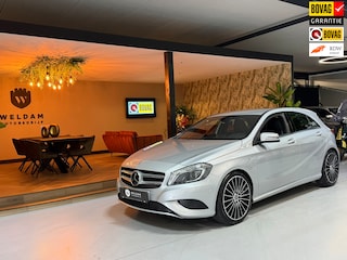 Mercedes-Benz A-klasse 180 AMG NAP|Xenon|LED|Navi|Leder|Afneembaar Trekhaak|Rijklaar