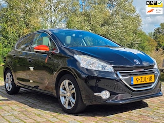 Peugeot 208 1.2 e-VTi Roland Garros Automaat 2e eigenaar dealer onderhouden leerbekeleding stoelverwarming panorama dak cruis con