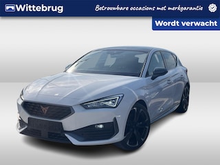 Cupra Leon 1.4 e-Hybrid 245pk Performance DSG Automaat / Panoramadak / Performance / 19"LM velgen / Navigatie Trans