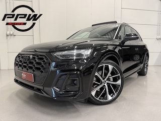 Audi Q5 55 TFSI e quattro 3x S-Line PANO/LUCHTVERING/TREKHAAK/B&O/21"SQ5/MATRIX/ACC/SOH 98,6%/CARPLAY/STANDKACHEL/CAMERA/BLACK-OPTIC/MYTHOSSCHWARZ/VOLLEDIG AUDI DEALER HISTORIE,NET OH BEURT GEHAD