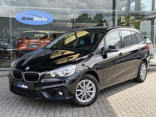 BMW 2-serie Tourer 218i Centennial 7p.| 7-zits | Winter-pakket | Netjes onderhouden | Interesse, Proefrit? Bel of app met: 06-24 28 28 42/ 06-42130156