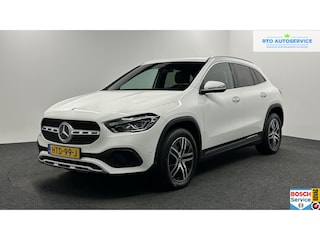 Mercedes-Benz GLA Luxury 200 TREKHAAK CARPLAY NAVI ADAPTIEF CRUISE ECC.