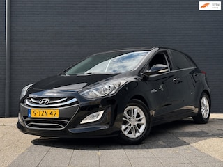 Hyundai i30 1.6 GDI Go! | Navi | Camera | Parkeersensoren