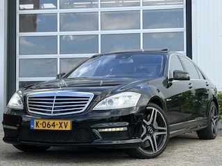 Mercedes-Benz S-klasse AMG 63 Lang Performance Package 571pk | Facelift | Achteruitrijcamera | Bi-xenon koplampen | Cruise control adaptief | Designo Interieur | Elektrisch glazen schuif-/kanteldak | Lichtmetalen velgen 20" | Voorstoelen verwarmd en geventileerd | Dealer onderh