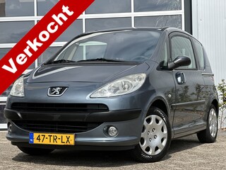 Peugeot 1007 1.4 Gentry 74pk | Nieuwe apk | Airco | Elektrische ramen voor | Radio cd speler | Trekhaak | Leuke auto!